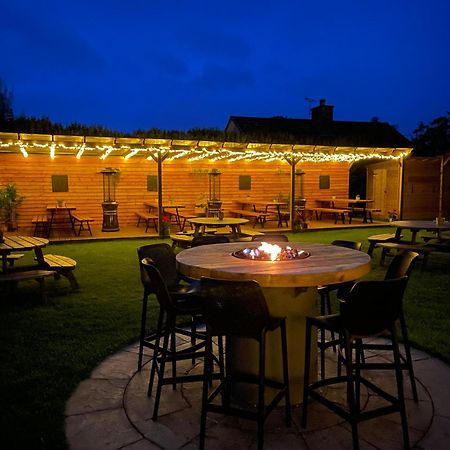 Allanton Inn Екстериор снимка